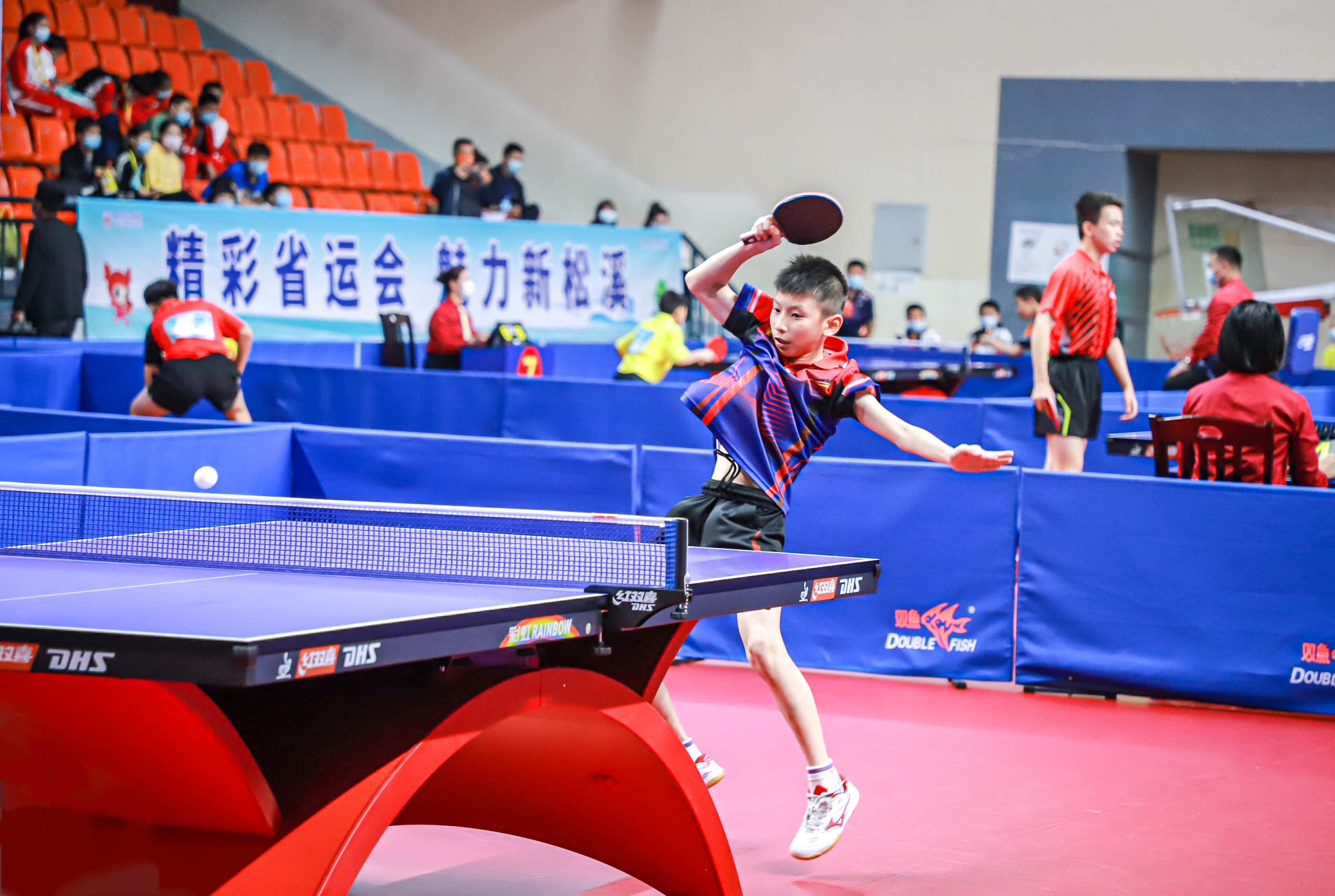 更是战术执 更是战术执