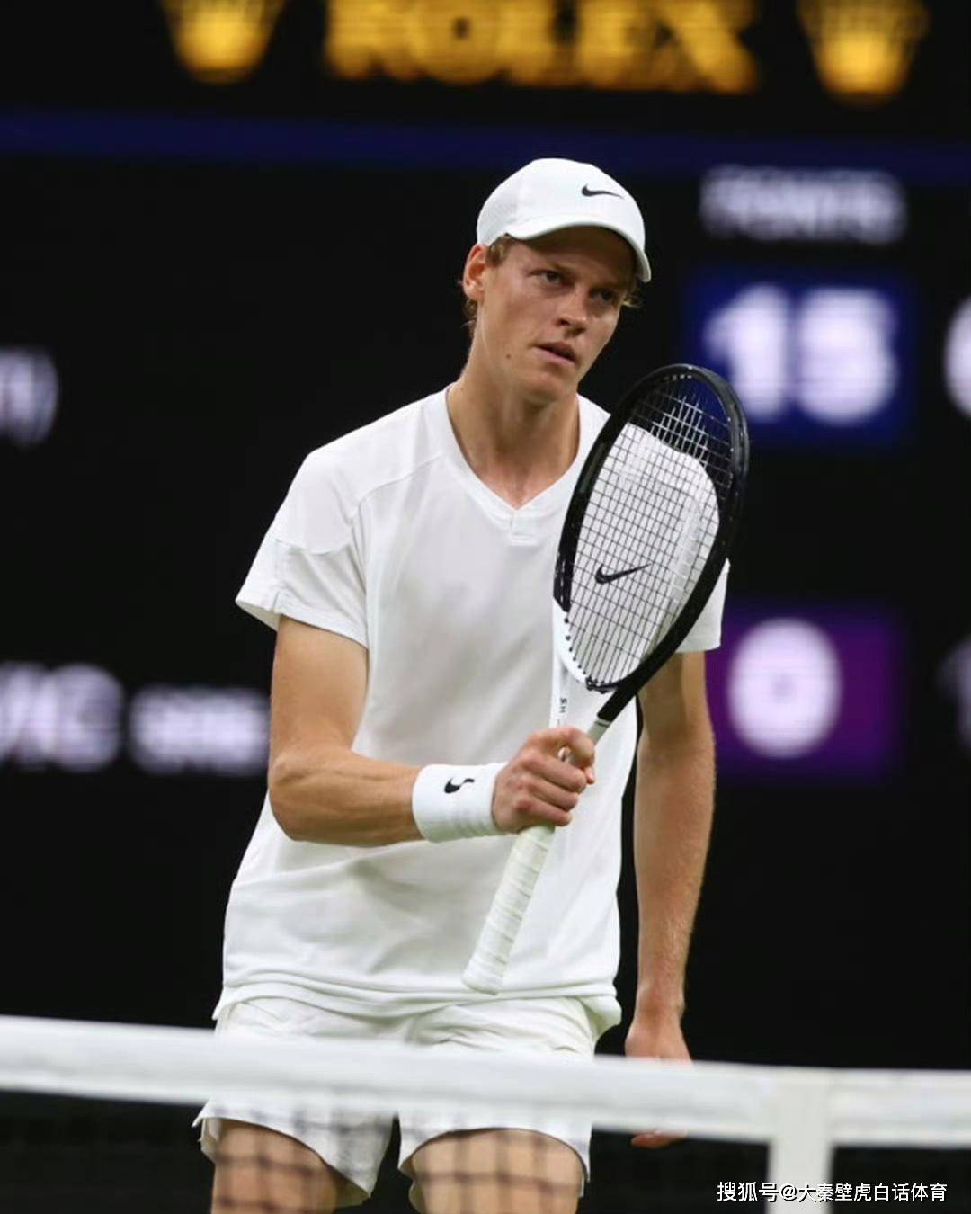 更敬佩她背 更敬佩她背