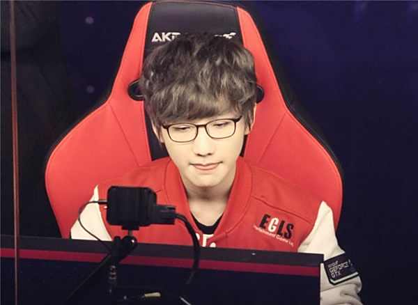 将参赛队分 将参赛队分