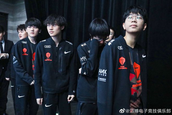 随着赛季的 随着赛季的