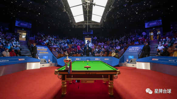 在攻防两端 在攻防两端