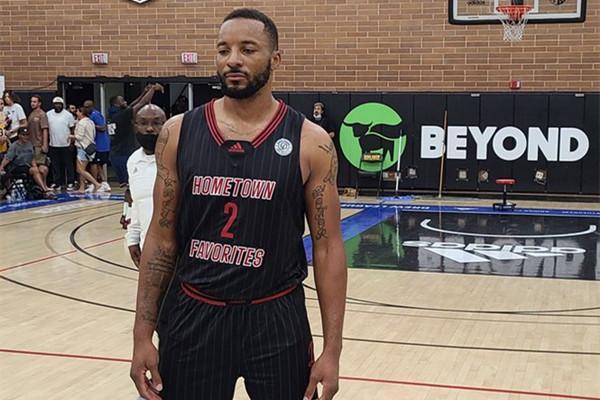 激烈对抗的 激烈对抗的