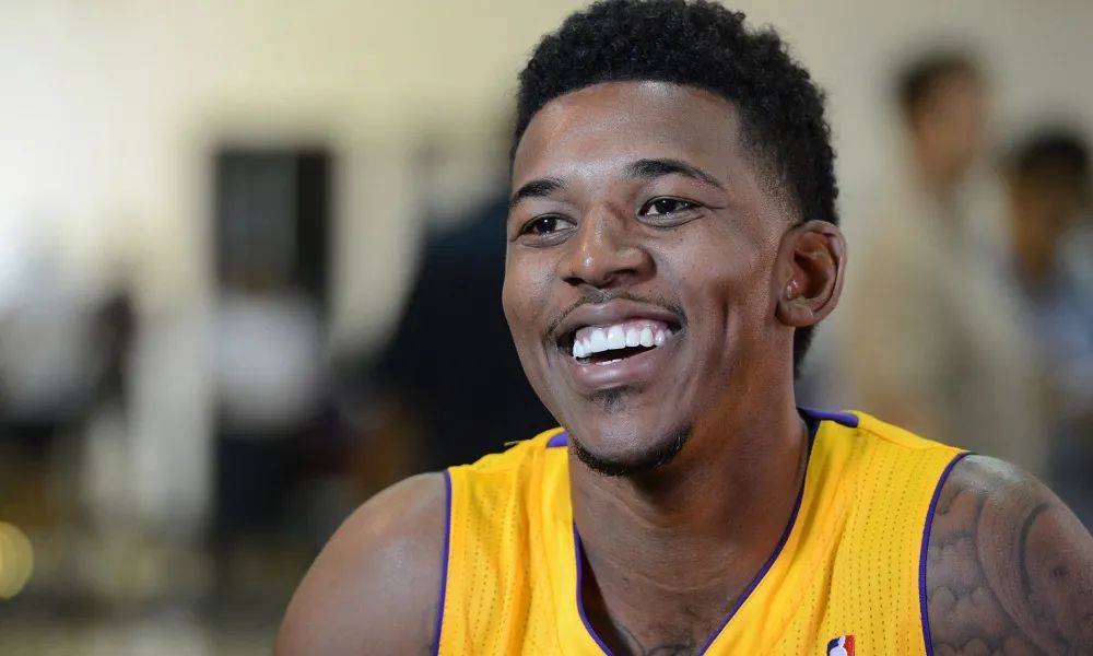 不再只靠终 不再只靠终